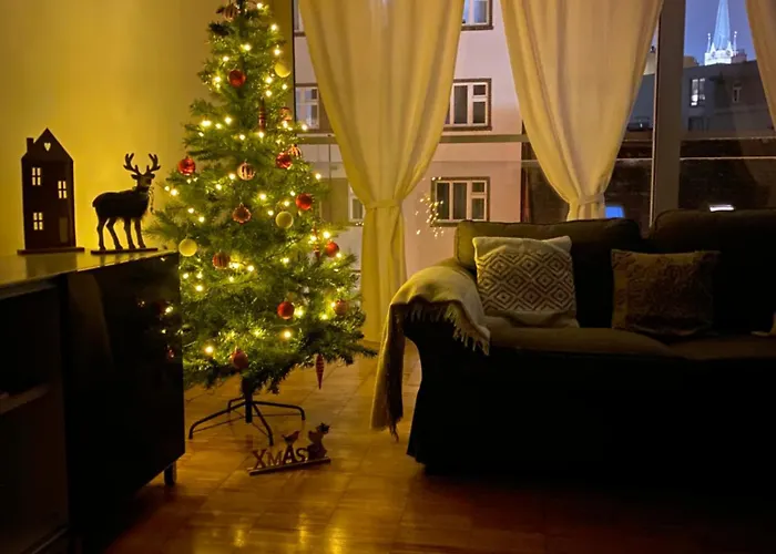 Spacious Near Center With Balcony And Garage Parking Apartament *